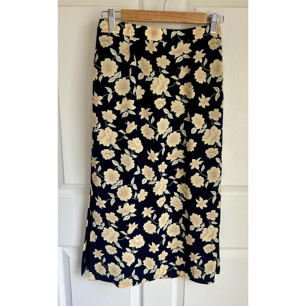 90's Navy and Buttercream Floral Print Pencil Skirt Size Medium